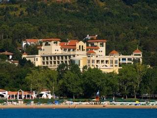 Лятна почивка 2019 в Дюни, All Inclusive юли и август с безплатен плаж от Хотел Белвил