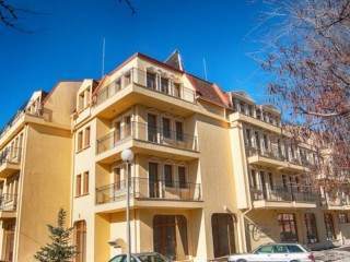 СПА Коледа в Хисаря, 4 нощувки за двама със закрит минерален басейн от Си Комфорт, Хисаря
