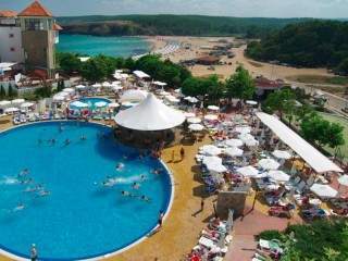 ТОП анимация и вътрешен басейн за 24 май, All inclusive от Белла Виста, Синеморец